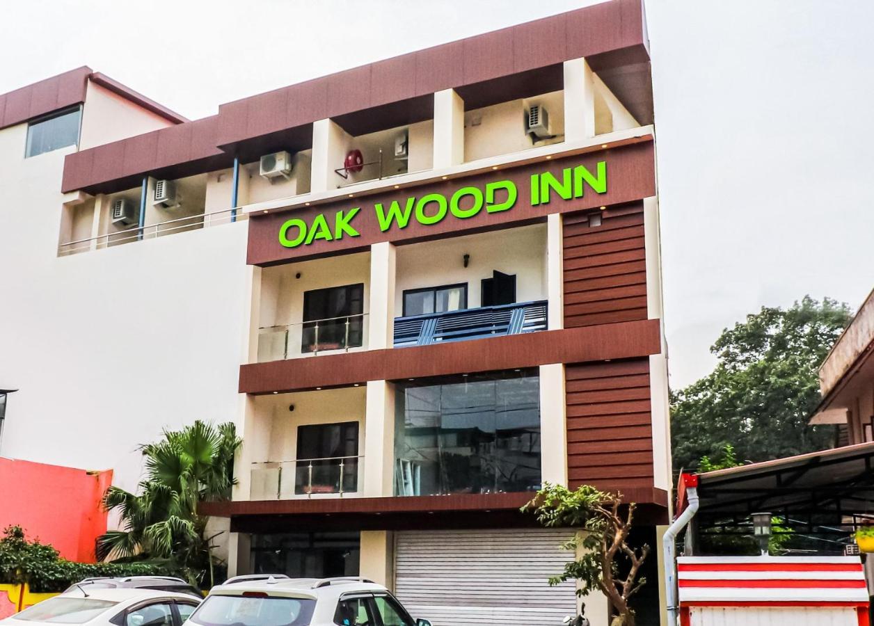 Collection O Oak Wood Inn Rājpur Buitenkant foto